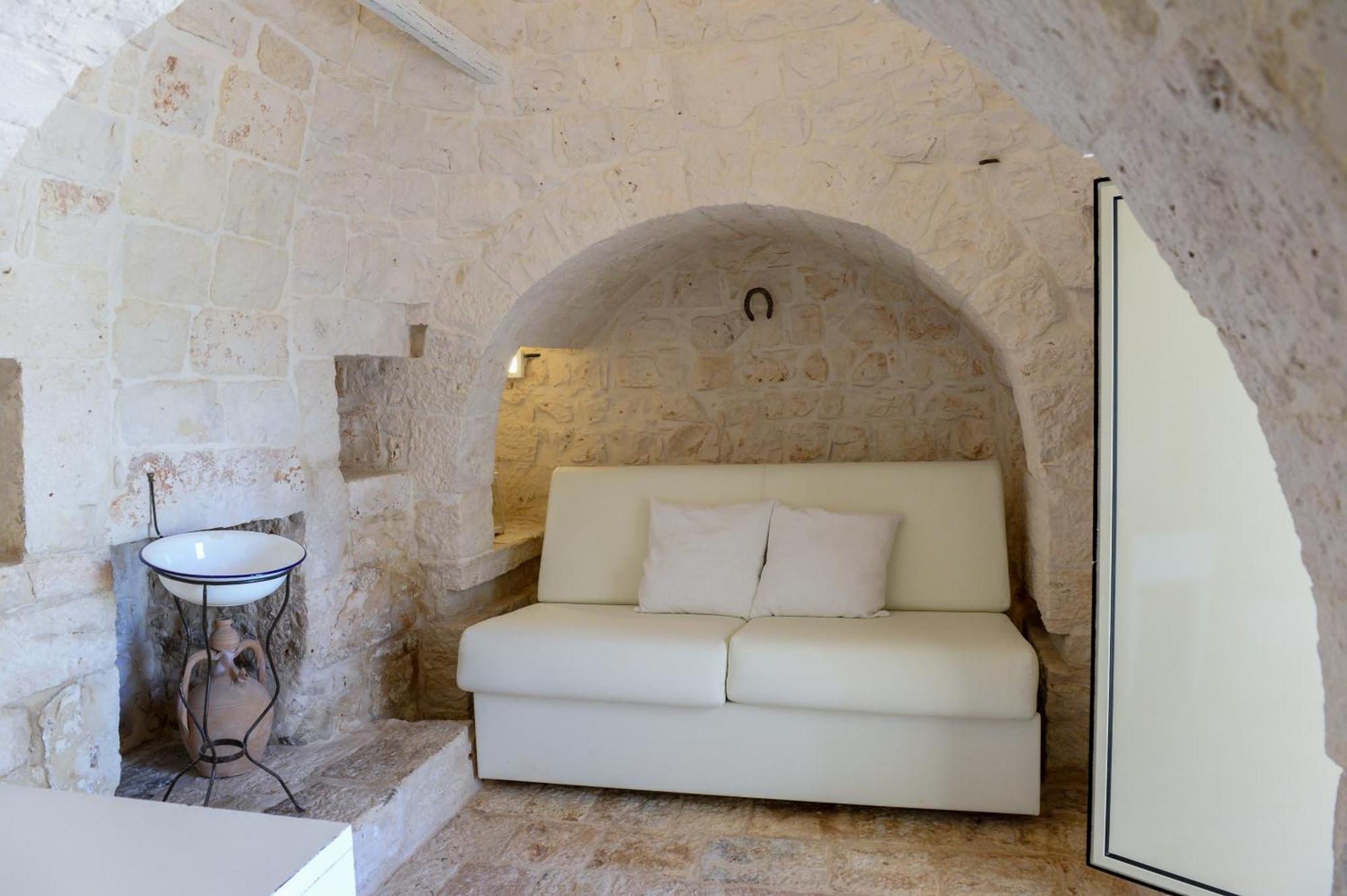 Trulli Lisanna - Exclusive Private Pool And Rooms Up To 10 People Antonelli Exterior foto