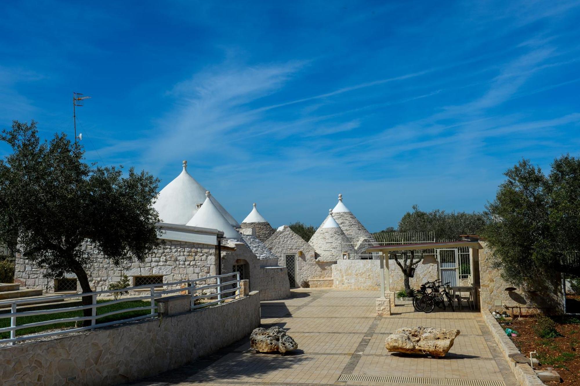 Trulli Lisanna - Exclusive Private Pool And Rooms Up To 10 People Antonelli Exterior foto