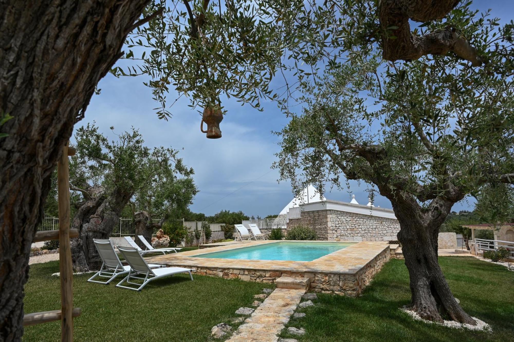 Trulli Lisanna - Exclusive Private Pool And Rooms Up To 10 People Antonelli Exterior foto